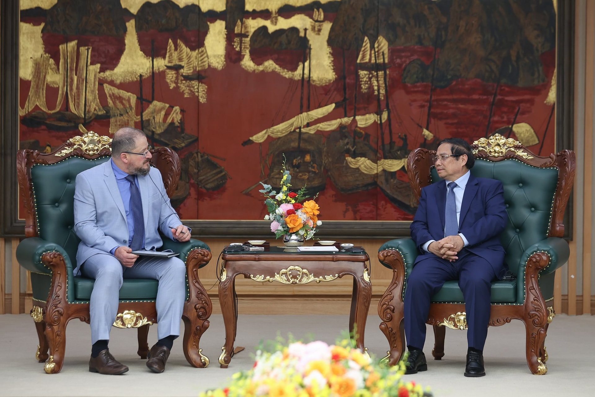 Mua công ty của Vingroup, Tập đoàn vốn hóa 160 tỷ USD sẵn sàng hỗ trợ Việt Nam trong 1 lĩnh vực then chốt - Ảnh 2