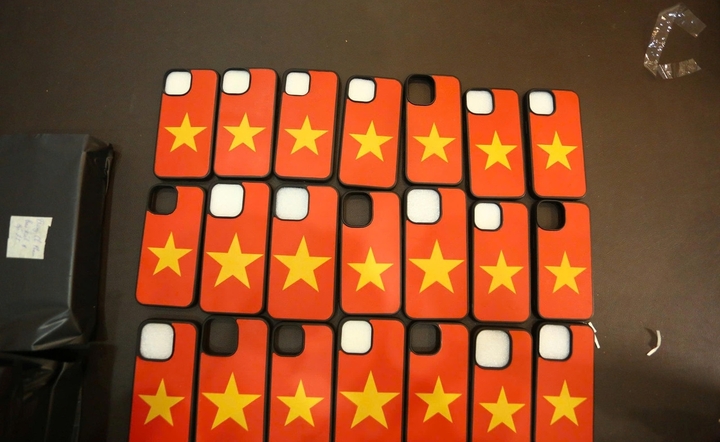 Loạt sản phẩm hút khách nhờ lấy cảm hứng từ Quốc khánh 2/9 - Ảnh 8