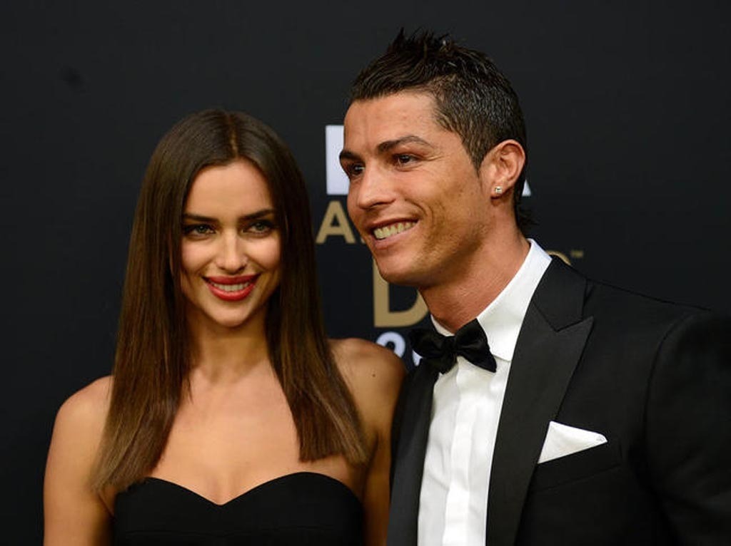 Vì sao giàu có, nổi tiếng như Ronaldo vẫn bị một siêu mẫu “đá”? - Ảnh 1
