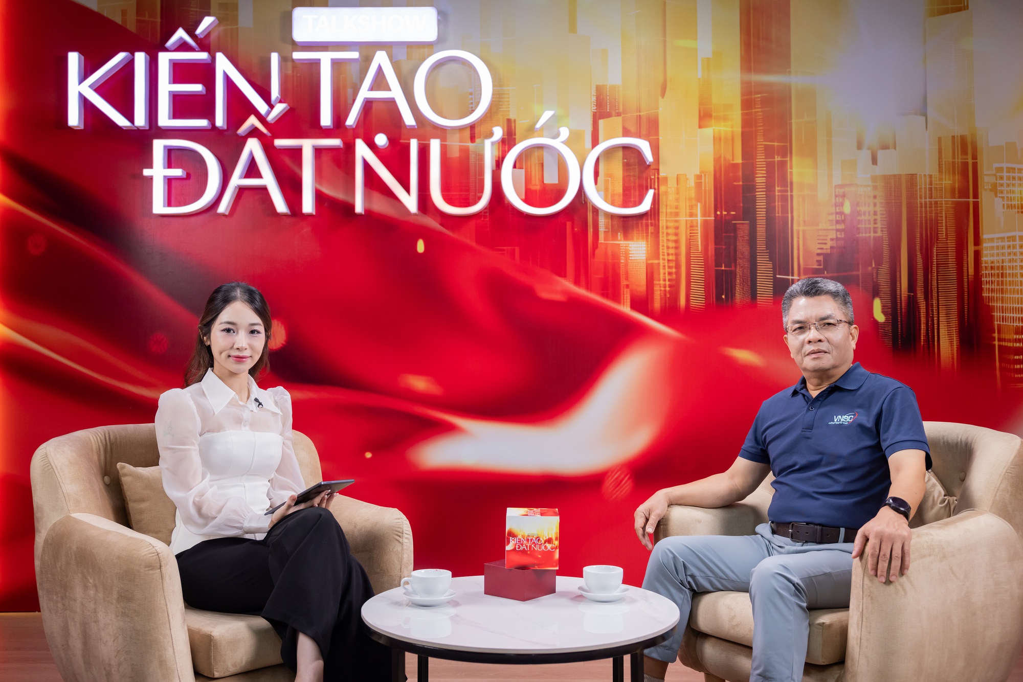 Vươn tới quỹ đạo không gian vũ trụ: Khát vọng làm chủ bầu trời Việt Nam - Ảnh 1