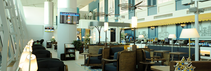 Phòng chờ cao cấp ở sân bay Tân Sơn Nhất có gì mà "đắt xắt ra miếng"? - Ảnh 1