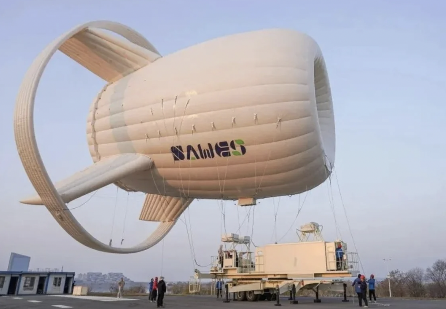 Tham vọng không dừng ở tuabin ngoài biển, Trung Quốc đang cho phương Tây ‘hít khói’: Ra mắt tuabin gió lơ lửng trên không, công suất gấp 30 lần mẫu của nước ngoài, đưa điện ‘ngon ơ’ đến cả nơi có thiên tai - Ảnh 1