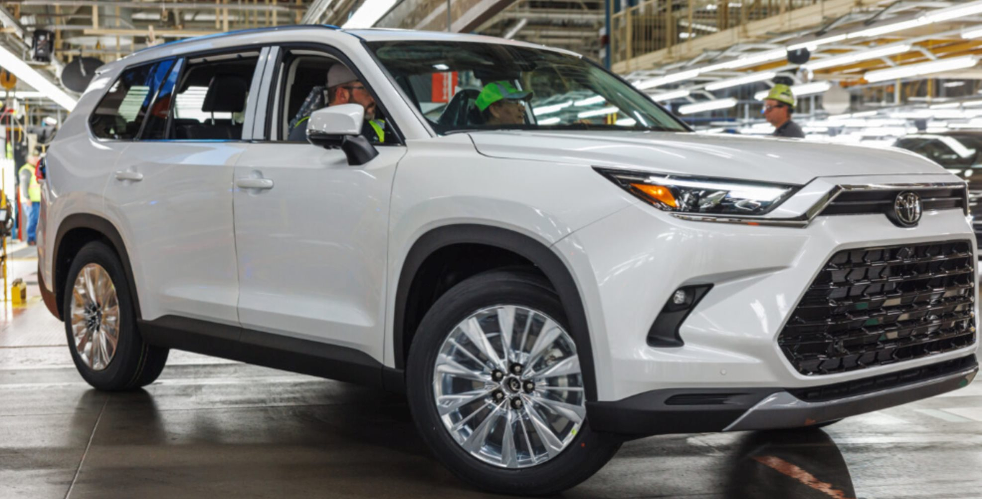 Toyota đứng trước bước ngoặt lịch sử, Chủ tịch Akio Toyoda lần đầu tiên muốn làm điều chưa từng có tại Nhật Bản - Ảnh 3