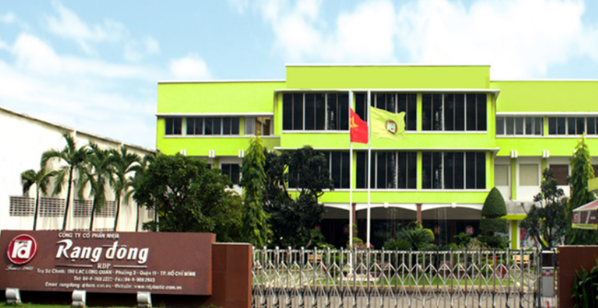 Công ty con yêu cầu Nhựa Rạng Đông mở thủ tục phá sản - Ảnh 1