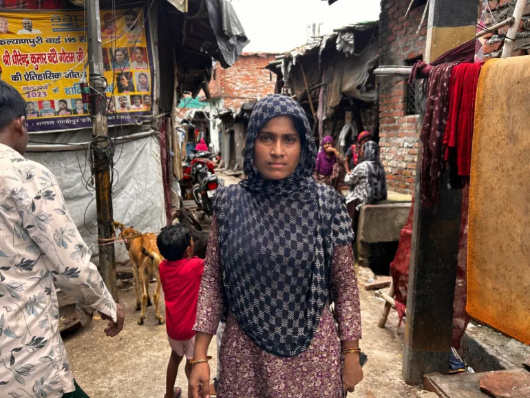 “Bom nhiệt” từ núi rác ở thủ đô New Delhi đe dọa mạng sống hàng nghìn người - Ảnh 2