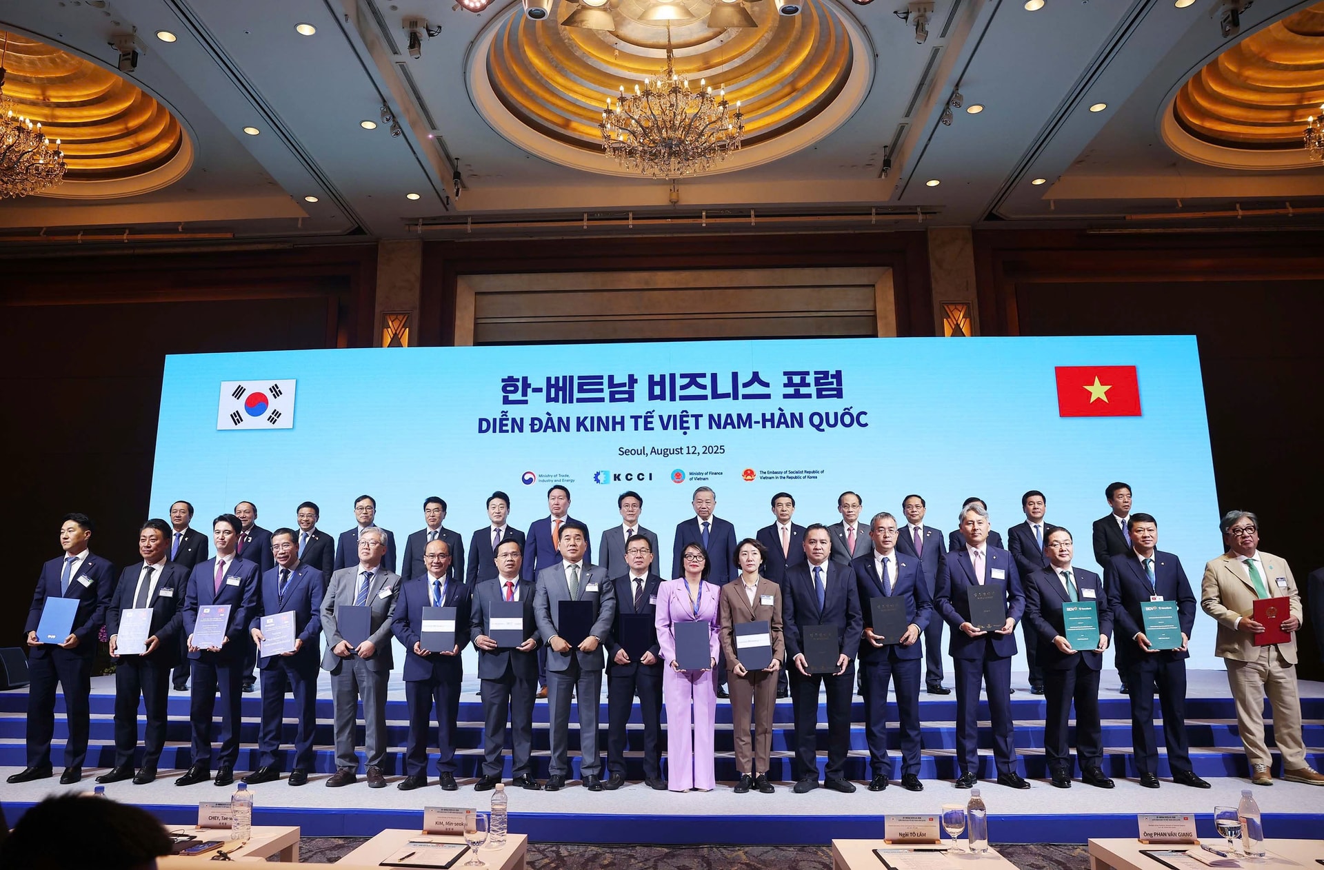 Vietnam Airlines bắt tay hãng hàng không lớn nhất Hàn Quốc nghiên cứu lập liên doanh bảo dưỡng, sửa chữa tại sân bay Long Thành - Ảnh 1