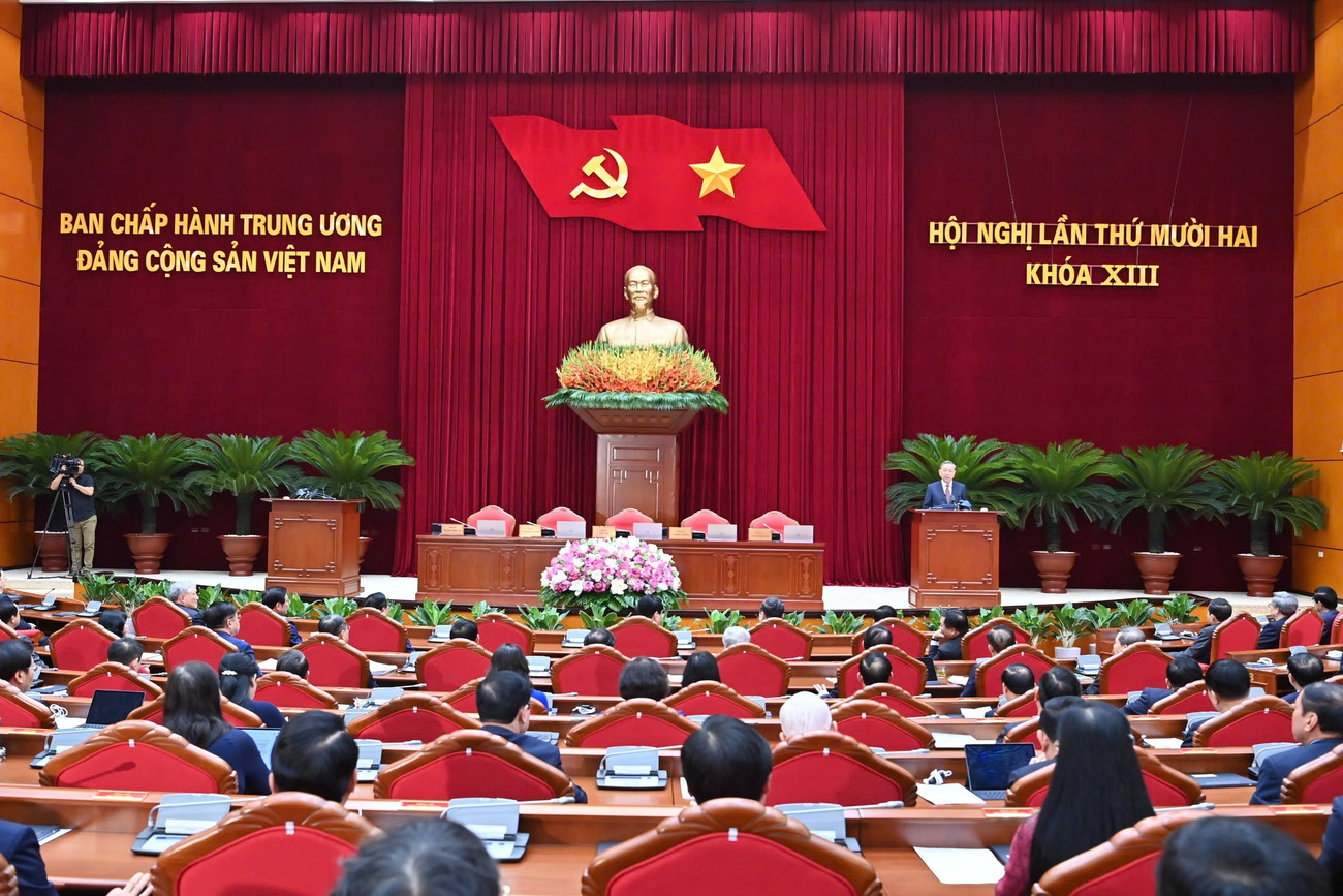 Trung ương cho ý kiến về nhân sự bổ sung quy hoạch Bộ Chính trị, Ban Bí thư khóa XIV - Ảnh 1