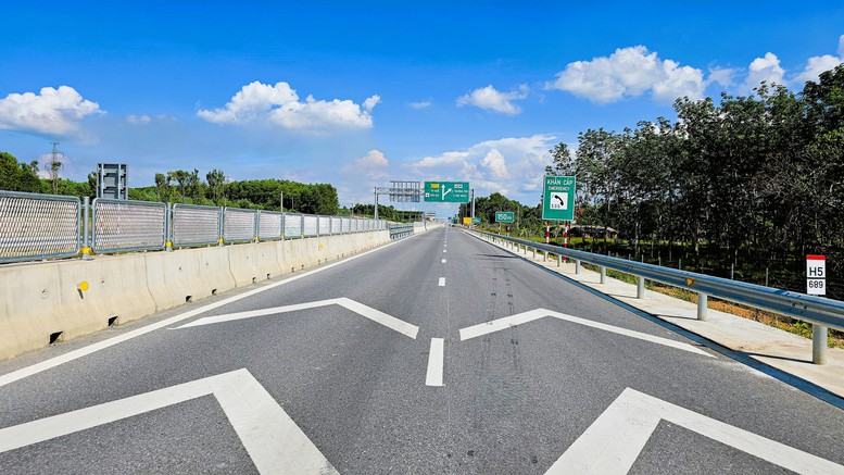 Thông tuyến cao tốc từ Hà Nội đến Đà Nẵng vào ngày 19/8 - Ảnh 7