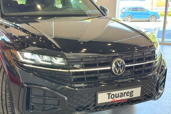 VW Touareg thêm 2 bản mới, đã về đại lý: Giá tới gần 3,4 tỷ đồng nhưng vẫn rẻ hơn Audi Q7 cả trăm triệu đồng, chưa có ADAS - Ảnh 5