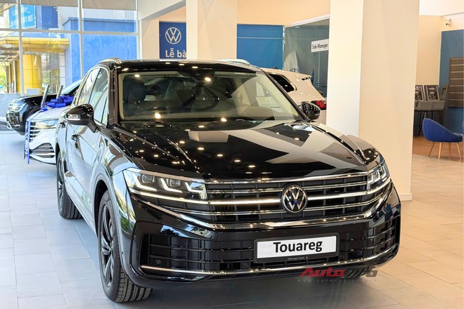 VW Touareg thêm 2 bản mới, đã về đại lý: Giá tới gần 3,4 tỷ đồng nhưng vẫn rẻ hơn Audi Q7 cả trăm triệu đồng, chưa có ADAS - Ảnh 2