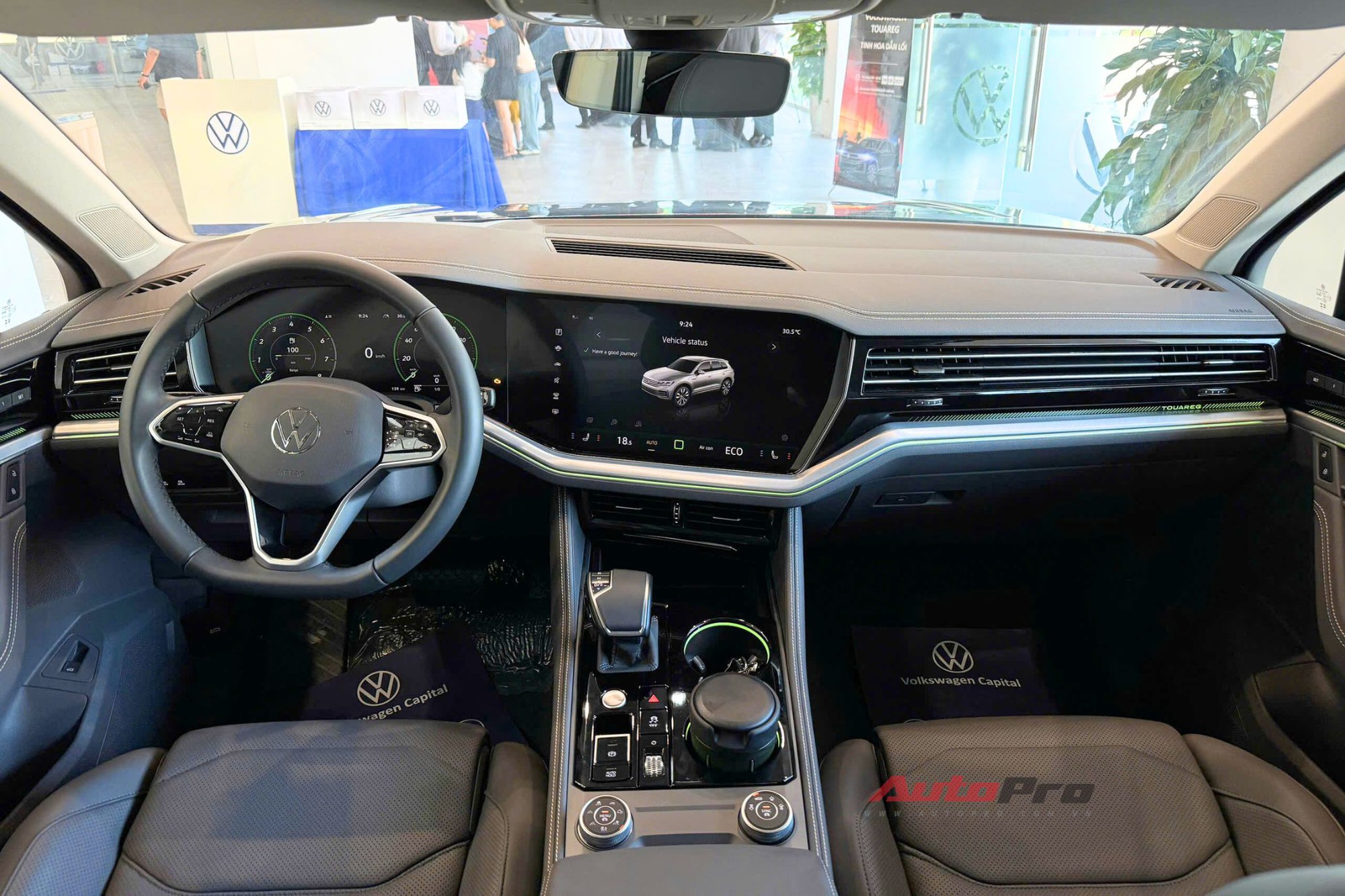 VW Touareg thêm 2 bản mới, đã về đại lý: Giá tới gần 3,4 tỷ đồng nhưng vẫn rẻ hơn Audi Q7 cả trăm triệu đồng, chưa có ADAS - Ảnh 4