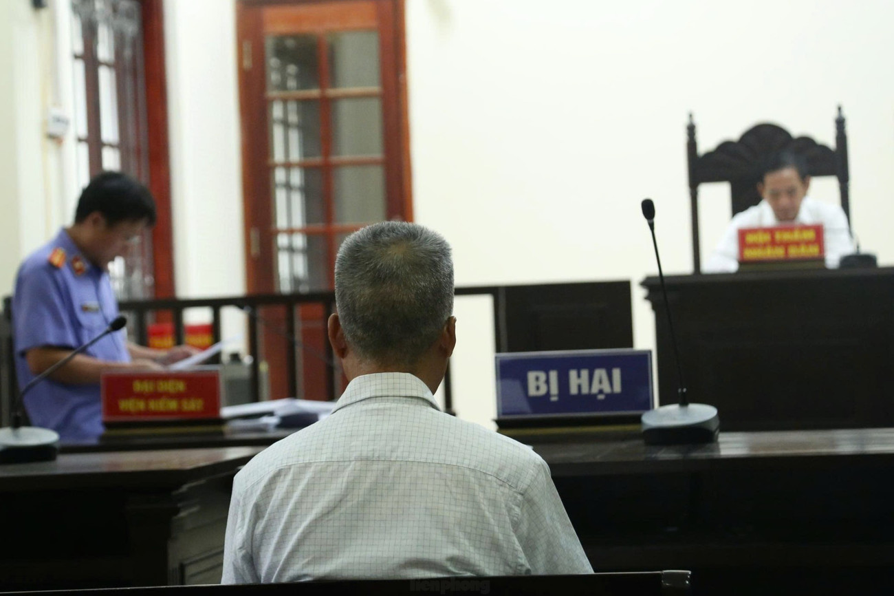 Đầu tư tiền ảo cùng 'gái xinh', người đàn ông 69 tuổi bị lừa hơn 19 tỷ đồng - Ảnh 2