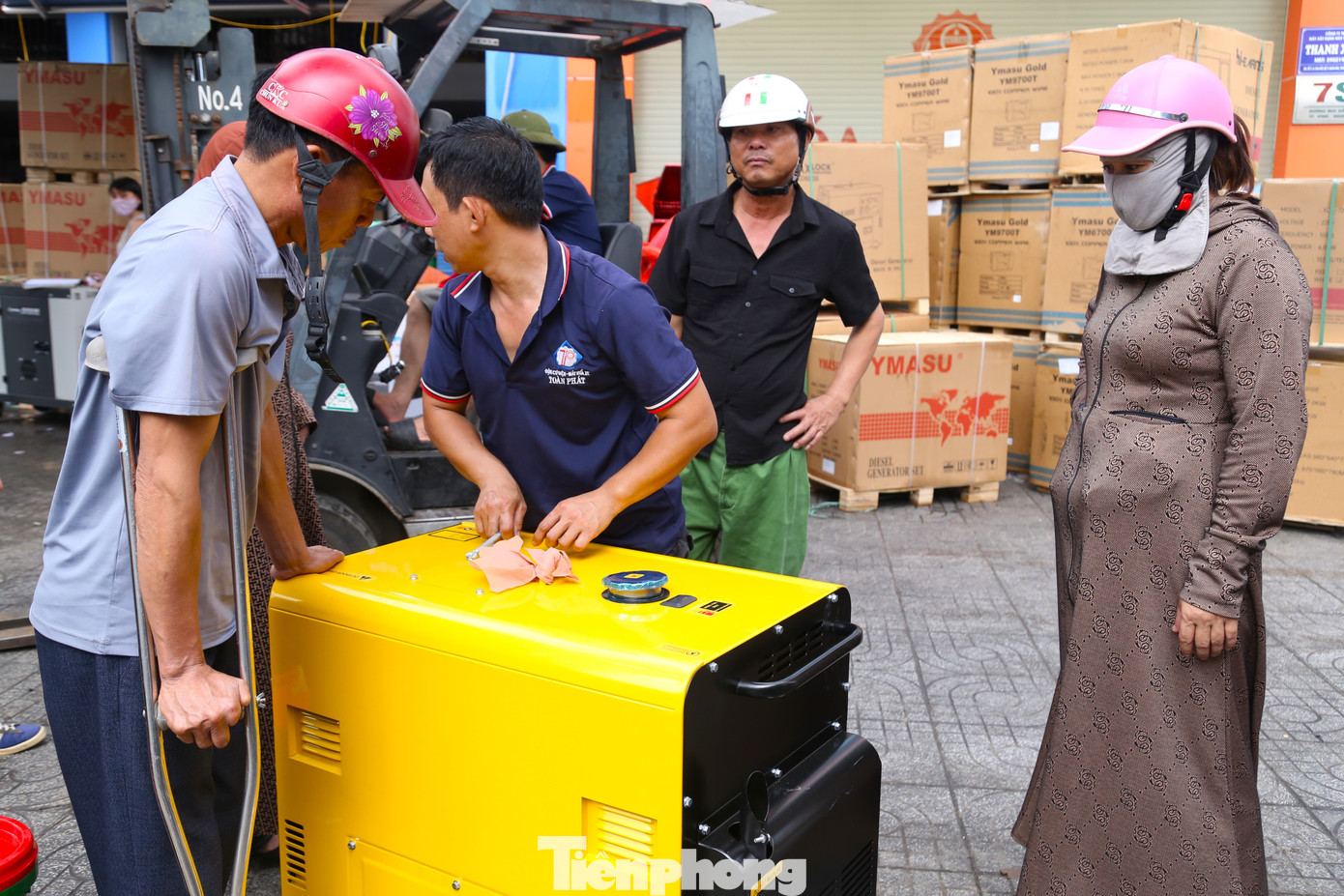 Nườm nượp mua máy phát điện, chấp nhận giá cao, nhiều nơi 'cháy' hàng - Ảnh 6