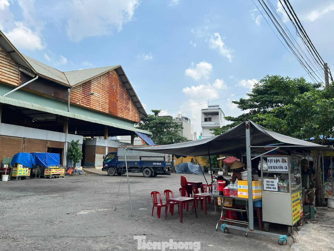Cận cảnh 2 khu chợ tiền tỷ sắp bị giải tỏa ở TPHCM - Ảnh 10