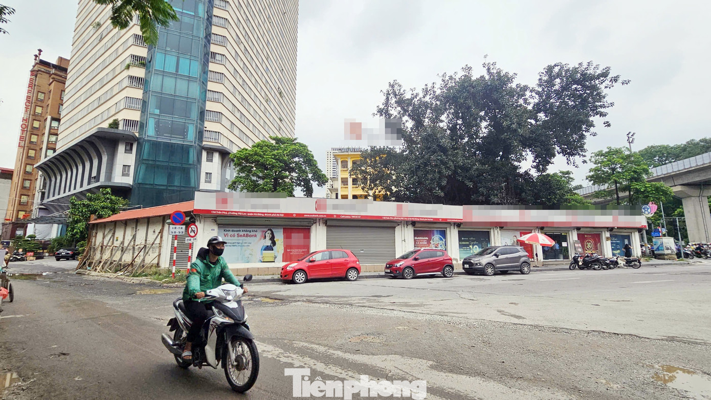 Khách sạn bỏ hoang trên 'đất vàng' Hà Nội sắp phá dỡ để xây cao ốc nghìn tỷ - Ảnh 8