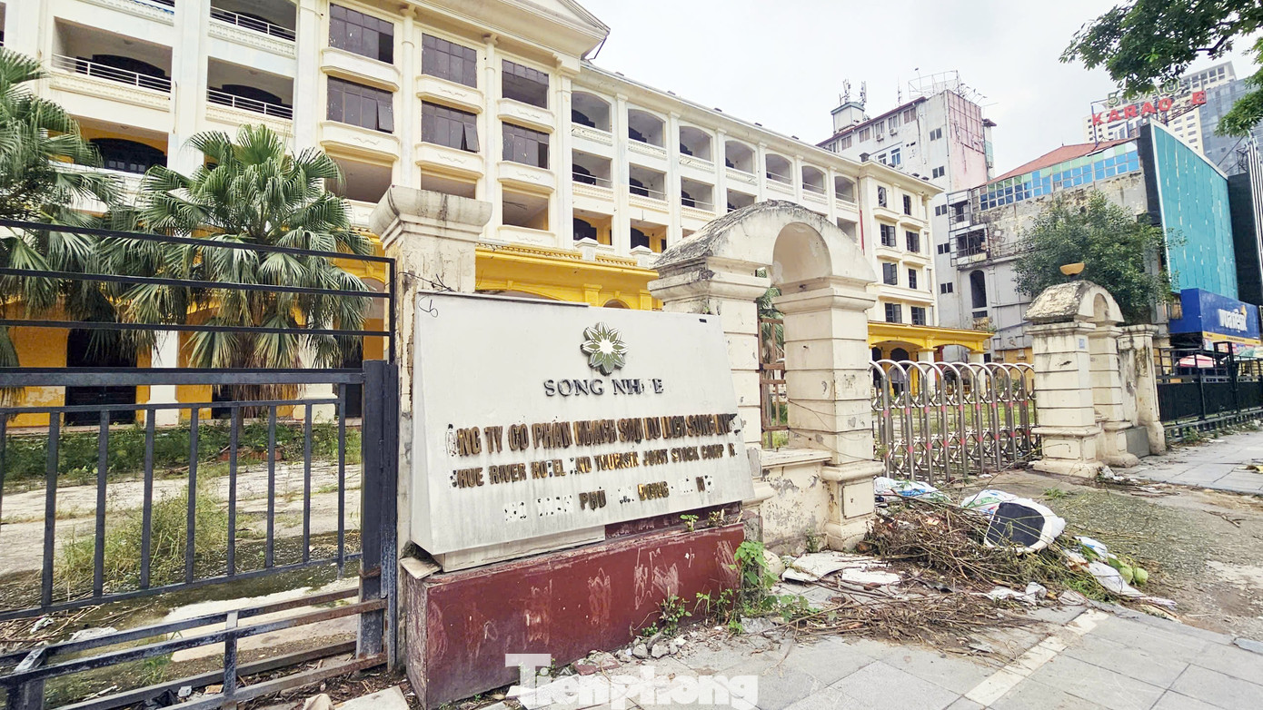 Khách sạn bỏ hoang trên 'đất vàng' Hà Nội sắp phá dỡ để xây cao ốc nghìn tỷ - Ảnh 6