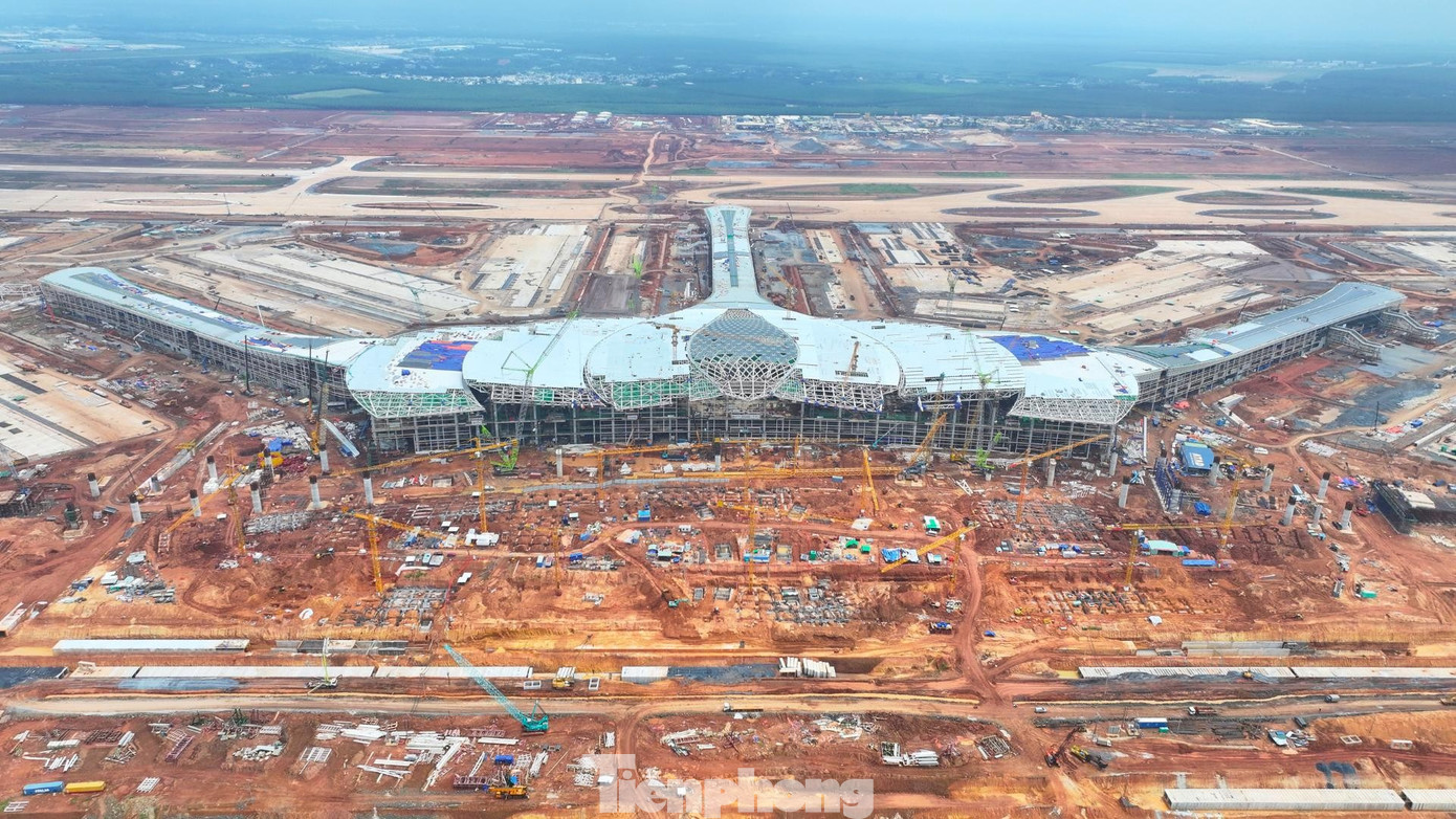 Sân bay Long Thành không thể 'về đích' một mình - Ảnh 1