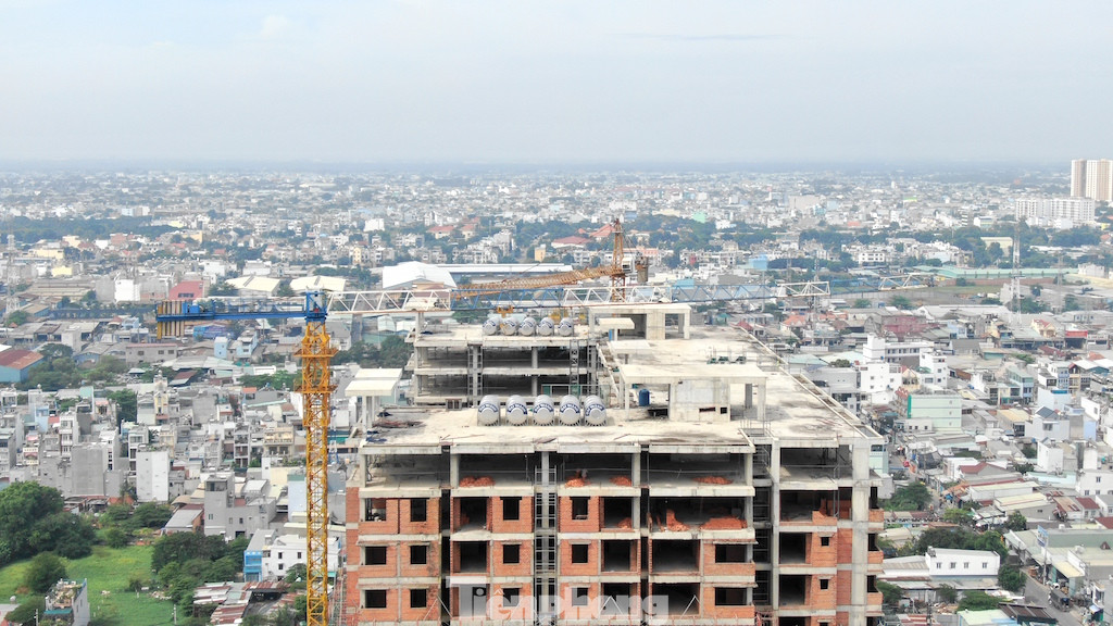 Cảnh tả tơi ở dự án Kingsway Tower, lừa bán cho gần 500 khách hàng - Ảnh 5