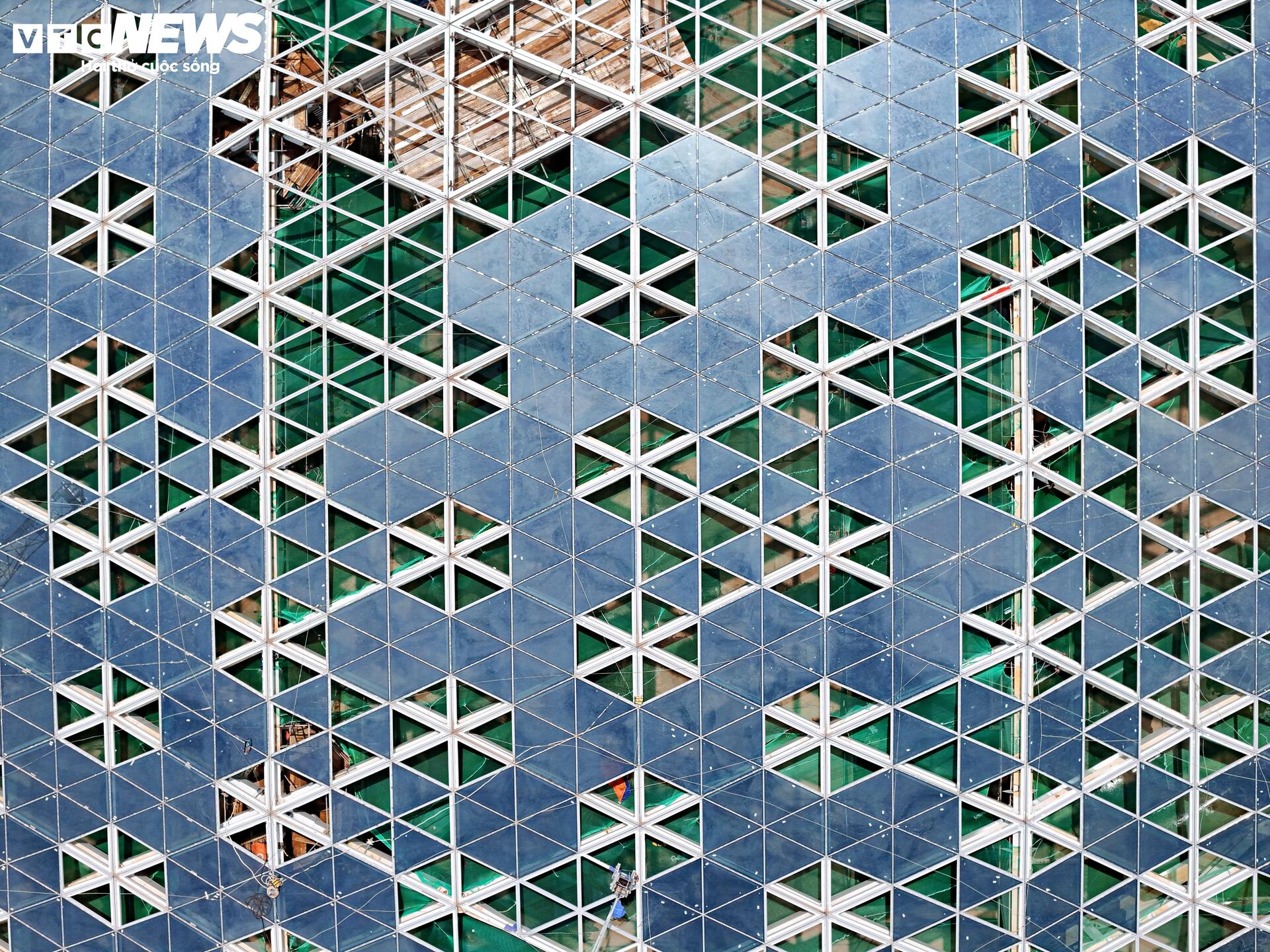 'Trái tim' sân bay Long Thành tăng tốc về đích bất chấp nắng mưa thất thường - Ảnh 7