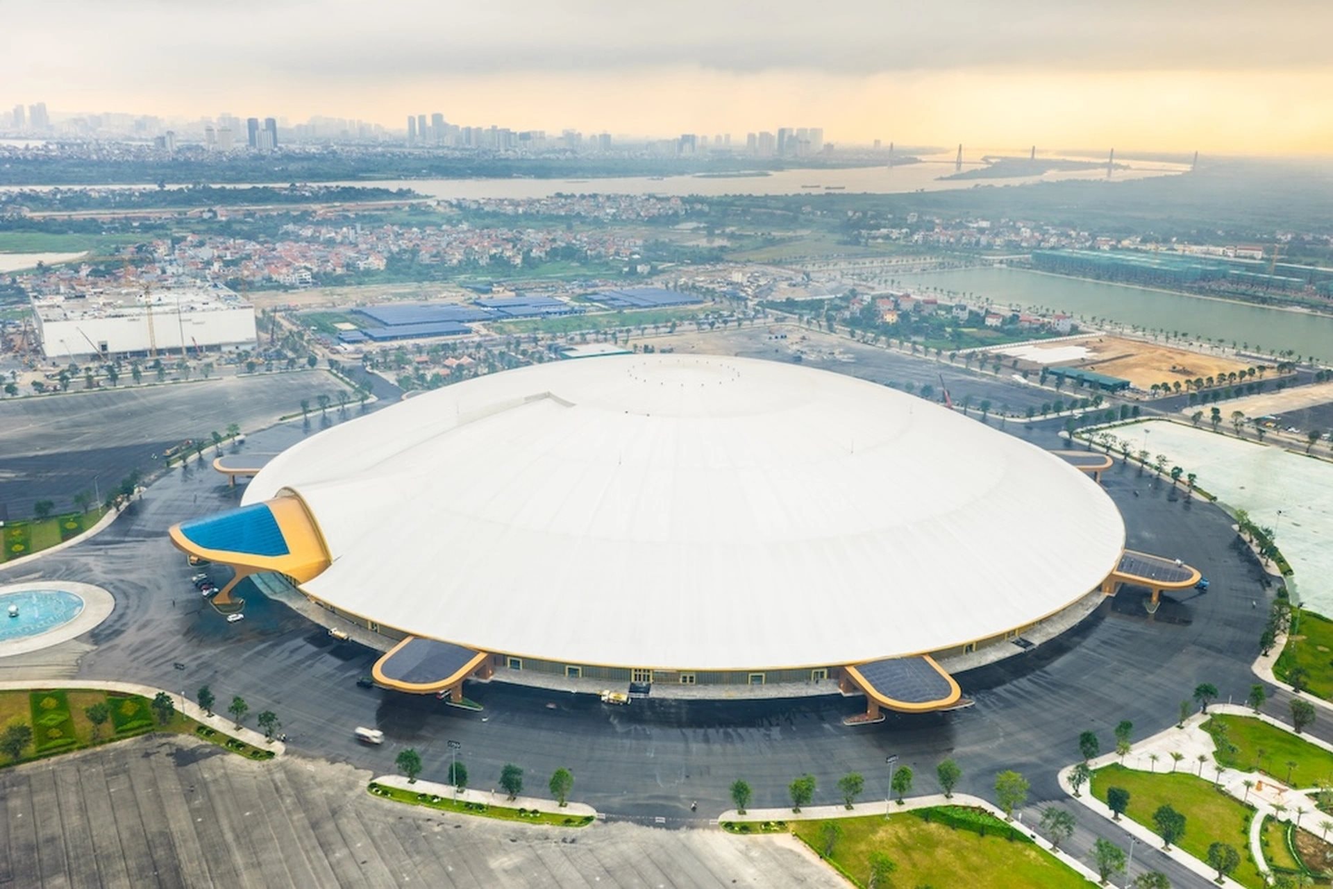 Gấp rút thi công tại công trình top 10 TG để tổ chức sự kiện được Thủ tướng ví như “ngày hội non sông” - Ảnh 5