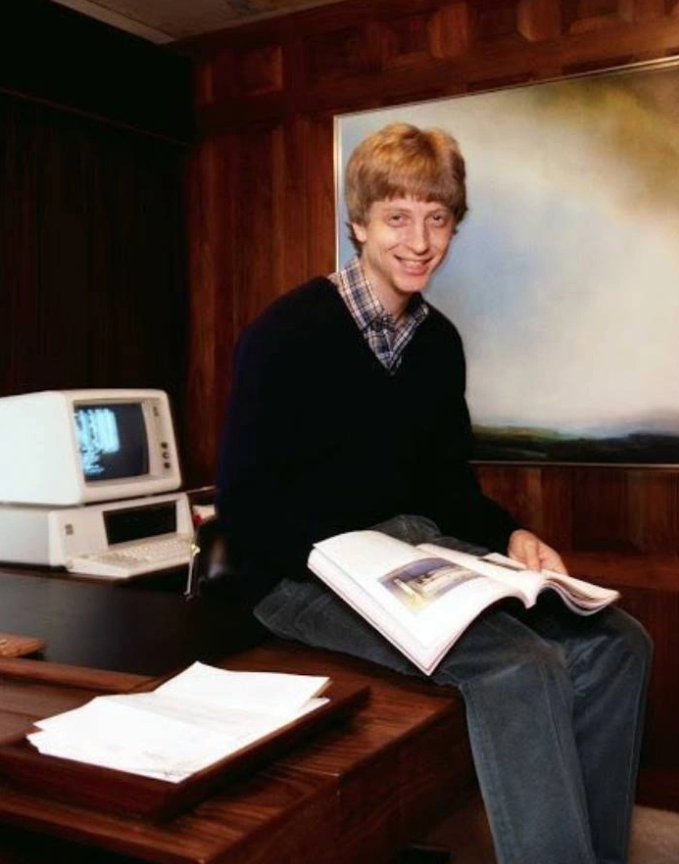 Thú vị hình ảnh ngày trẻ của 7 tỷ phú nổi tiếng thế giới: Berkshire Hathaway đẹp trai như tài tử, CEO của Meta cực đáng yêu - Ảnh 2