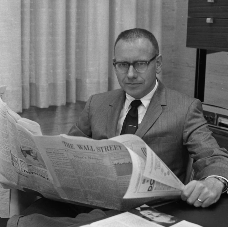 Thú vị hình ảnh ngày trẻ của 7 tỷ phú nổi tiếng thế giới: Berkshire Hathaway đẹp trai như tài tử, CEO của Meta cực đáng yêu - Ảnh 6