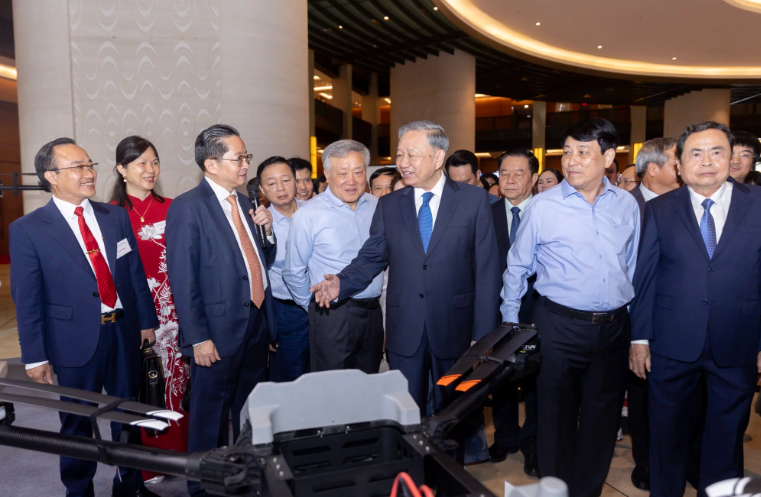 "Cú đúp" của DN Việt Nam xuất khẩu 5.000 UAV, lãnh tin vui 100 triệu chip bán dẫn - Ảnh 3