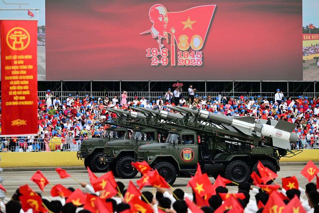 Gặp Thủ tướng, doanh nghiệp có lãi gần 2 tỷ USD lập kỷ lục Việt Nam được trao huân chương gì? - Ảnh 3