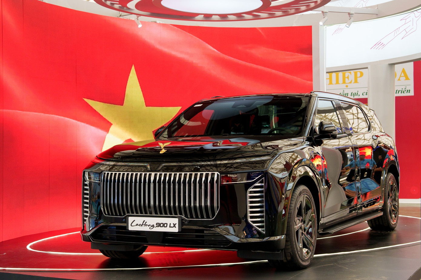 Thị trường ô tô Việt sôi động với nhiều mẫu xe điện mới - Ảnh 3