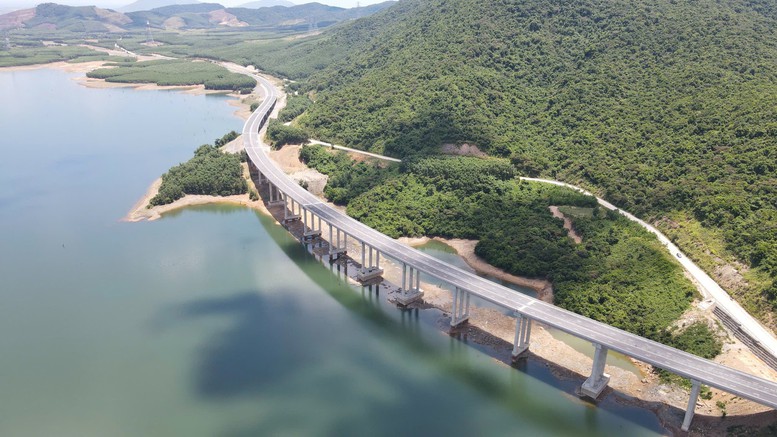 Thông tuyến cao tốc từ Hà Nội đến Đà Nẵng vào ngày 19/8 - Ảnh 1