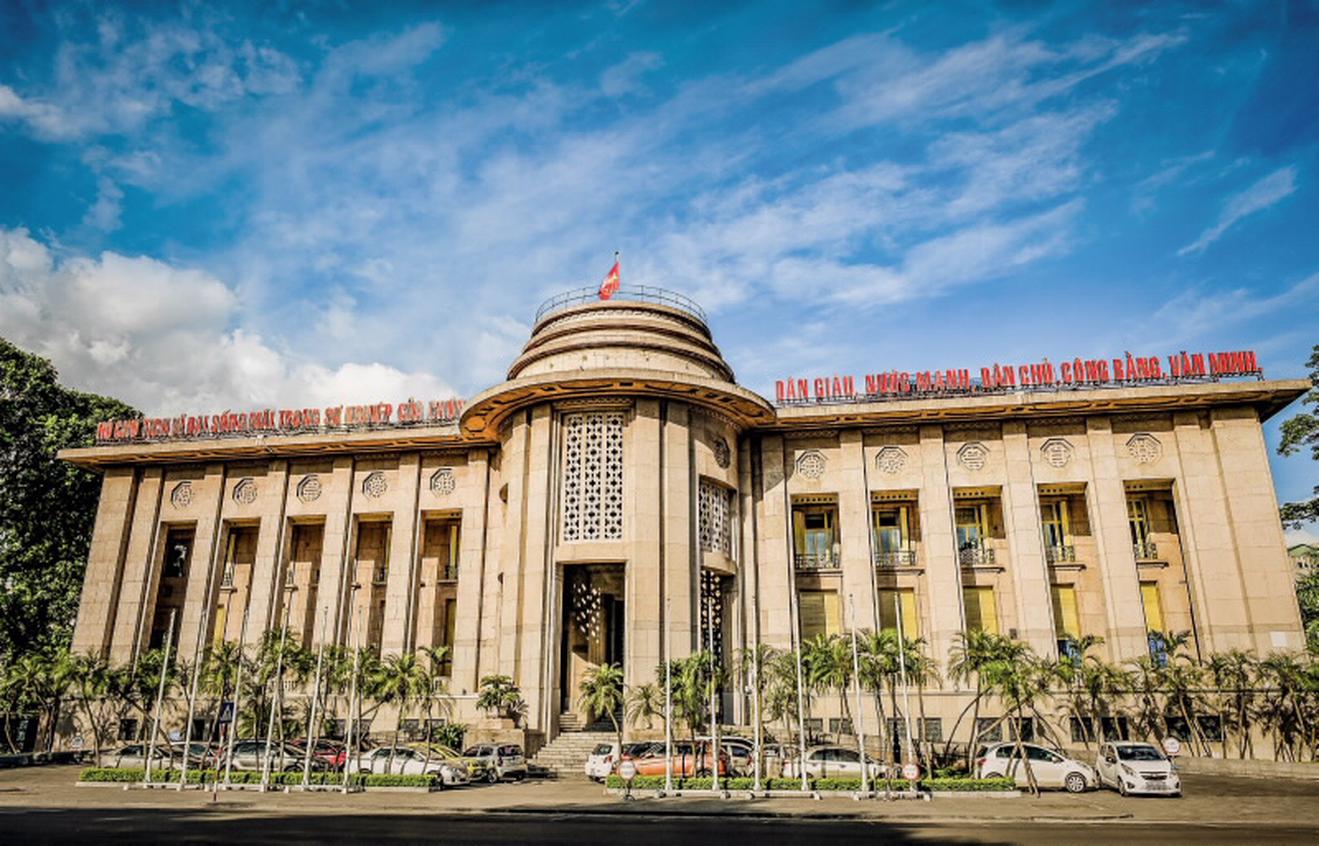 Ngày 27/8: Ngân hàng Nhà nước có động thái mới, tỷ giá USD ngân hàng tăng chạm trần - Ảnh 1