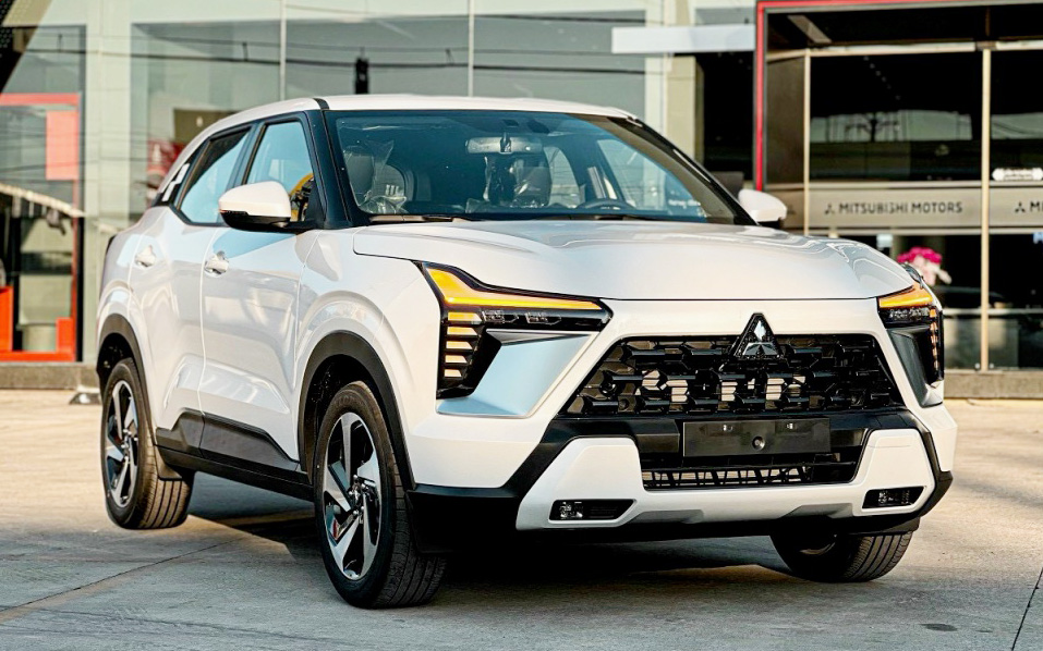 Cứ đà này, Mitsubishi Xpander dễ thành xe xăng bán chạy nhất Việt Nam năm nay: Doanh số đều, khuyến mãi liên tục với giá trị lớn - Ảnh 4