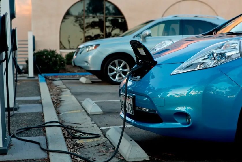 World Bank từng so sánh ô tô điện và ô tô xăng, tổng chi phí xe điện VinFast tốt hơn trong tình huống nào? - Ảnh 2