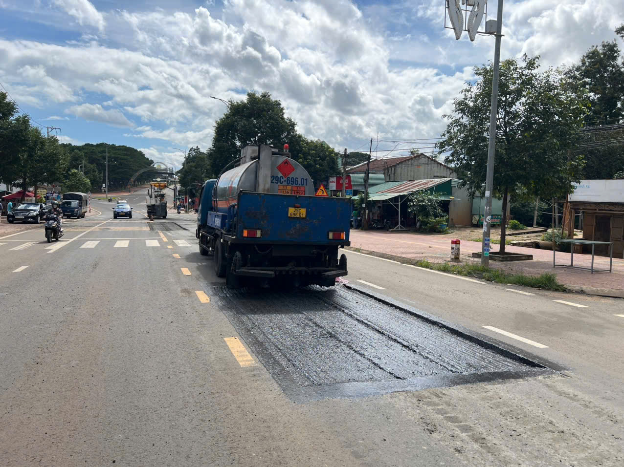 Cận cảnh Quốc lộ 19 vừa làm đã "hỏng", địa phương không nhận bàn giao - Ảnh 8