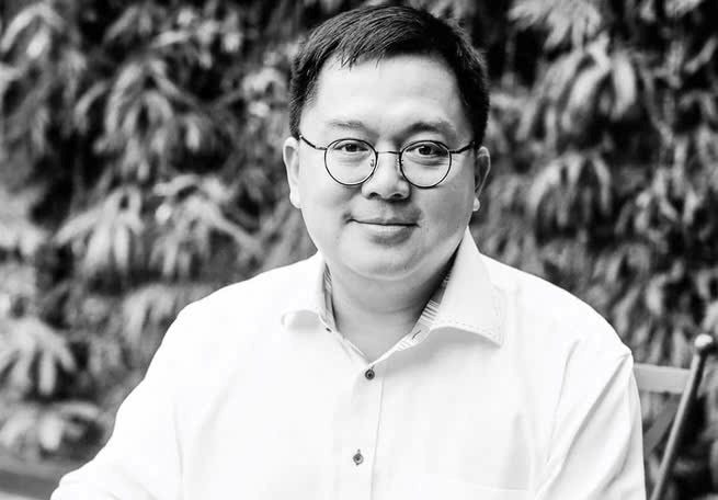 Sự nghiệp của ông Hoàng Nam Tiến: Từ bán máy tính, bán code, bán phần mềm, bán mạng và đoạn kết tại Đại học FPT - Ảnh 1