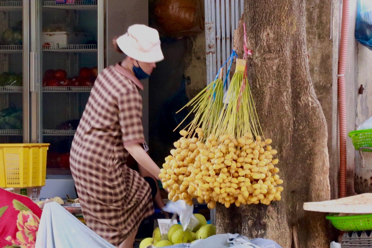 Chà là tươi Thái Lan giá rẻ bán khắp Hà Nội - Ảnh 1