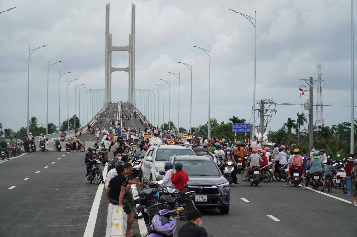 Các công trình khởi công, thông xe ngày 19/8 - Ảnh 1