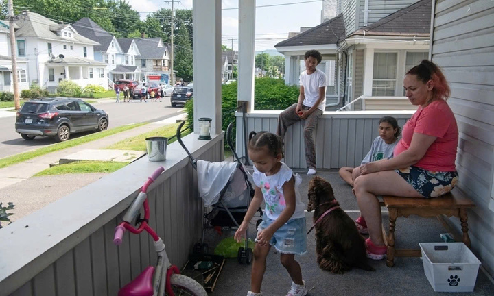 Giới nhà giàu Mỹ chật vật mưu sinh giữa 'bão lạm phát' - Ảnh 2