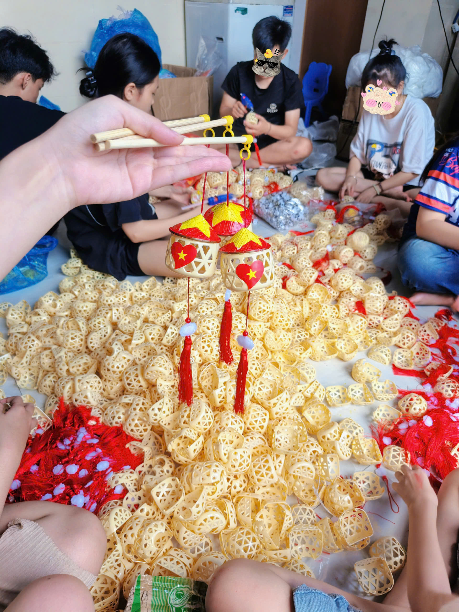 Lồng đèn"hot trend" mùa Trung Thu 2025 có gì mới? - Ảnh 4