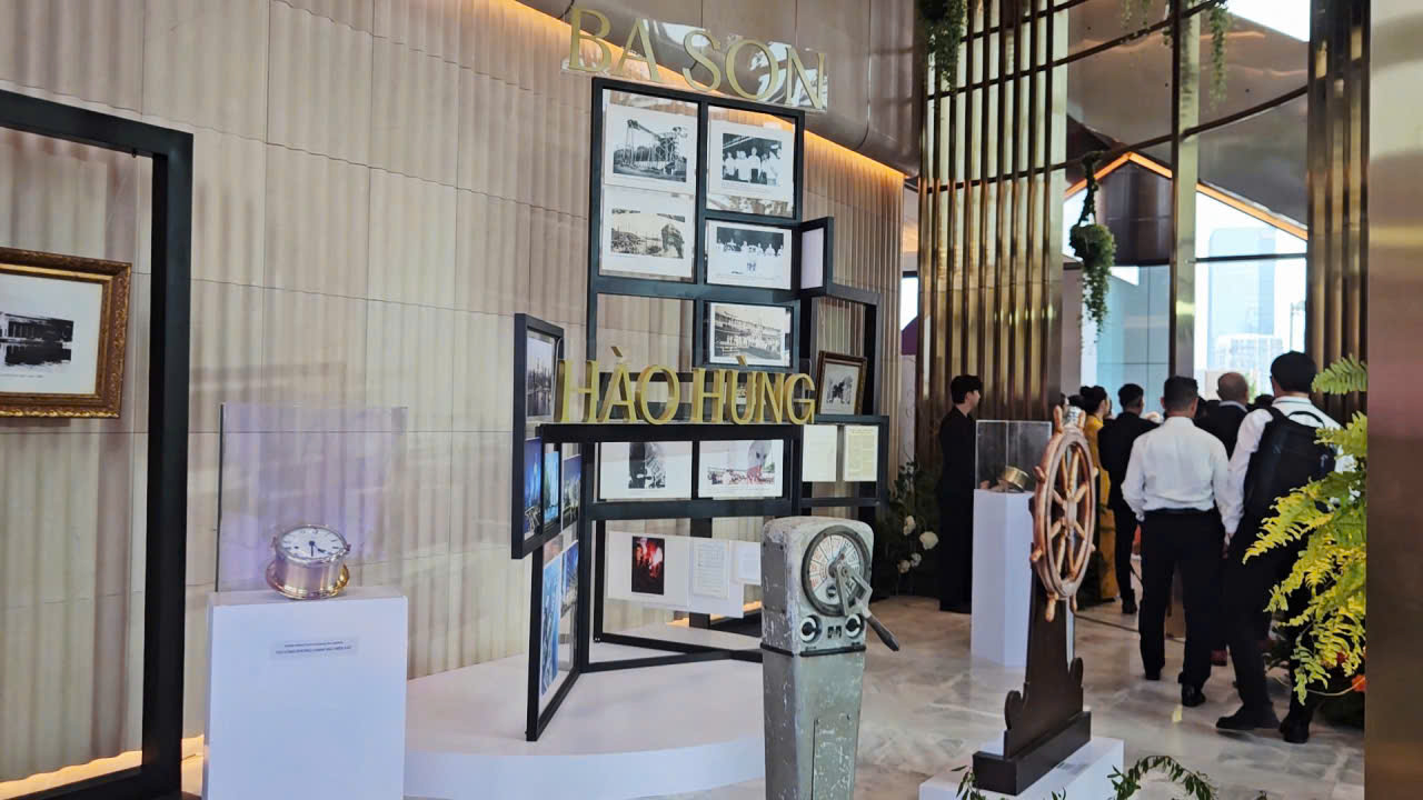 Cận cảnh tòa tháp tài chính quốc tế 55 tầng đầu tiên ở TP HCM - Ảnh 12