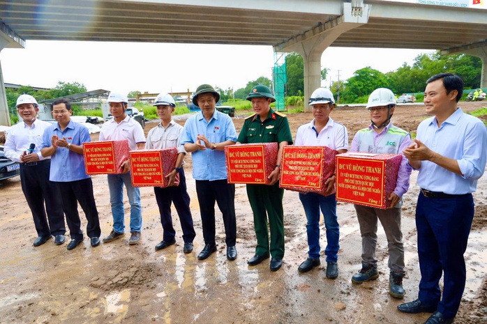 Đẩy mạnh nhiều dự án để đảm bảo kết nối đồng bộ TP HCM - Sân bay Long Thành - Ảnh 9