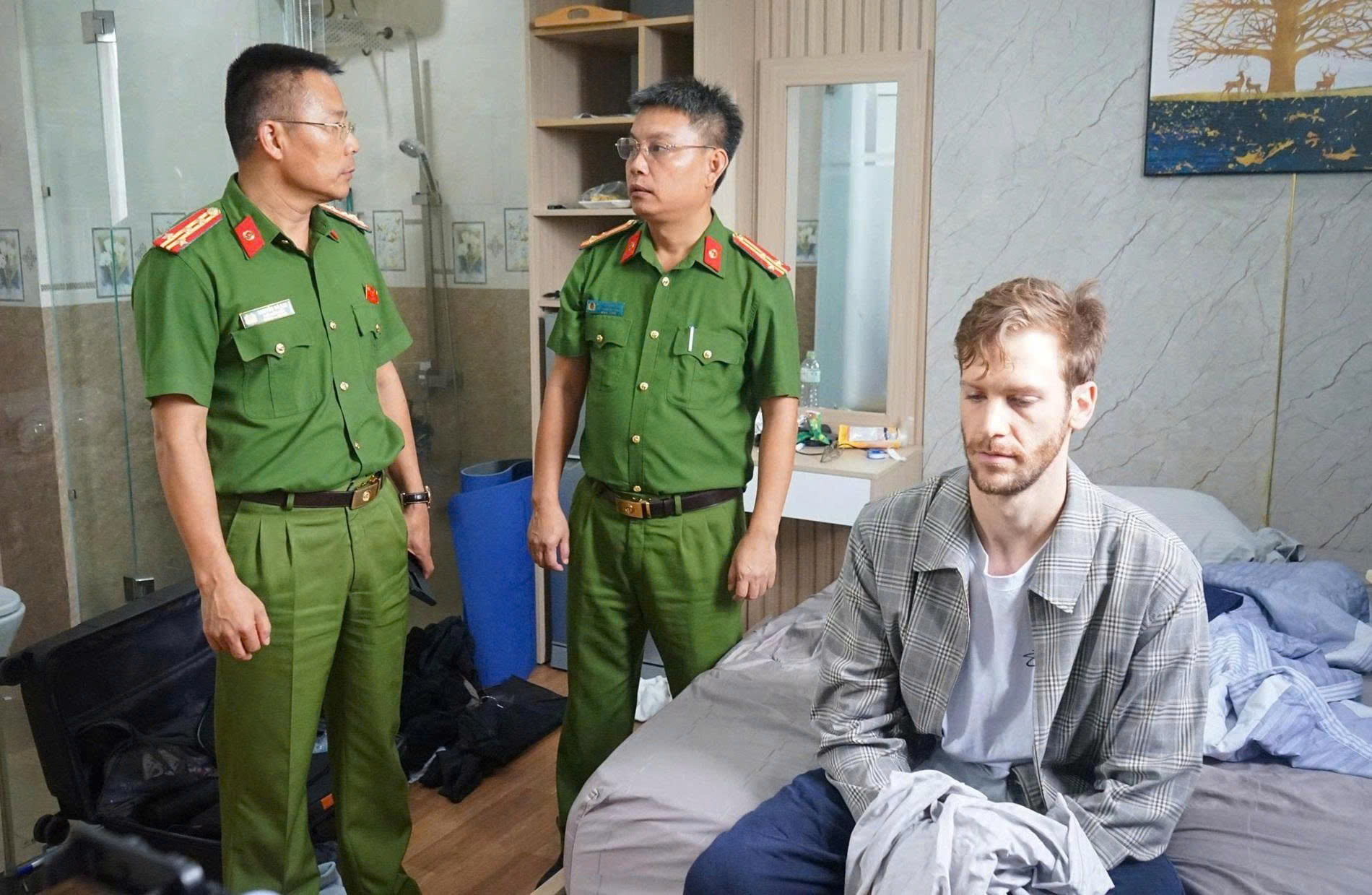 Bất ngờ với hành trình và "kho chứa vàng" của đối tượng cướp tiệm vàng ở Đà Nẵng - Ảnh 3