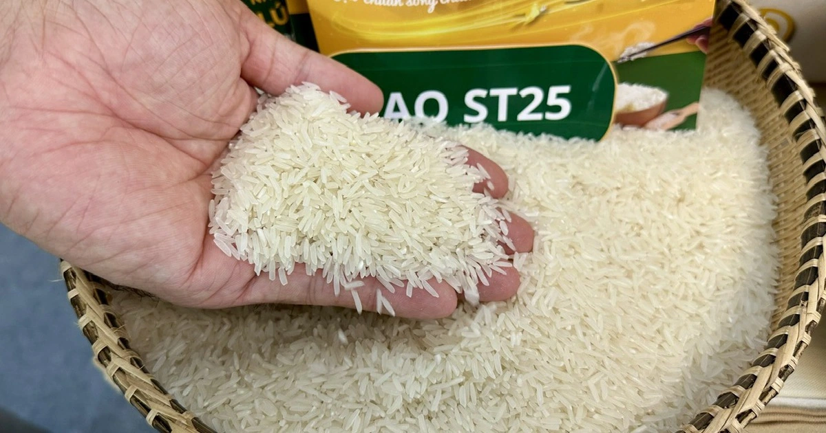 Thế giới lao dốc, giá gạo Việt Nam vọt lên cao nhất thế giới