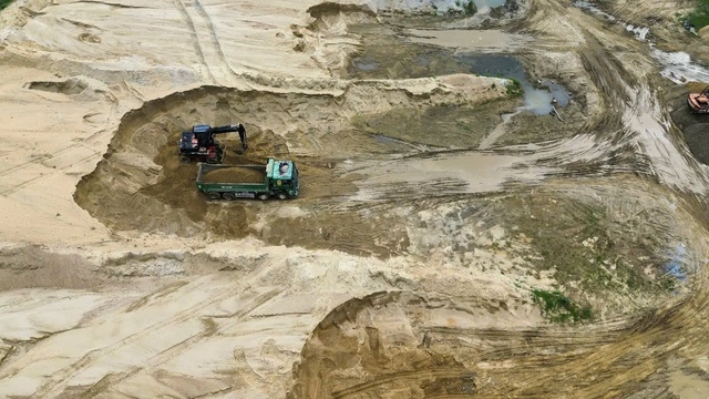 Dự án, công trình vẫn chờ… vật liệu xây dựng - Ảnh 1