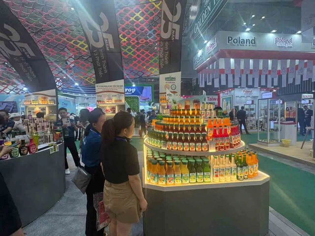 TP.HCM thiếu trung tâm triển lãm xứng tầm - Ảnh 1