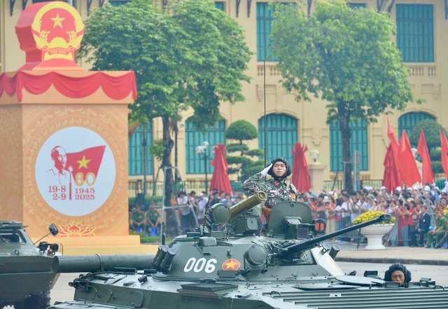 Tổ quốc trong tim ta - Ảnh 1