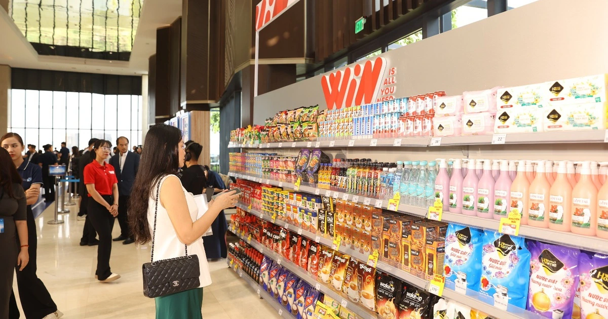 Cổ phiếu tỉ phú Nguyễn Đăng Quang tím lịm, góp phần đưa VN-Index lần đầu chạm 1.600 điểm