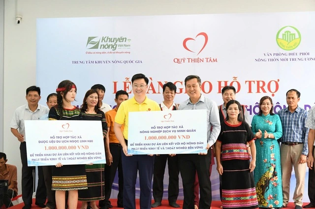 Quỹ Thiện Tâm của Vingroup vinh dự nhận Huân chương Lao động hạng Nhất - Ảnh 1