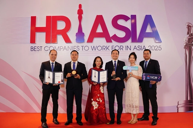 NCB lần thứ 3 được HR Asia Awards vinh danh ‘Nơi làm việc tốt nhất châu Á’ - Ảnh 1