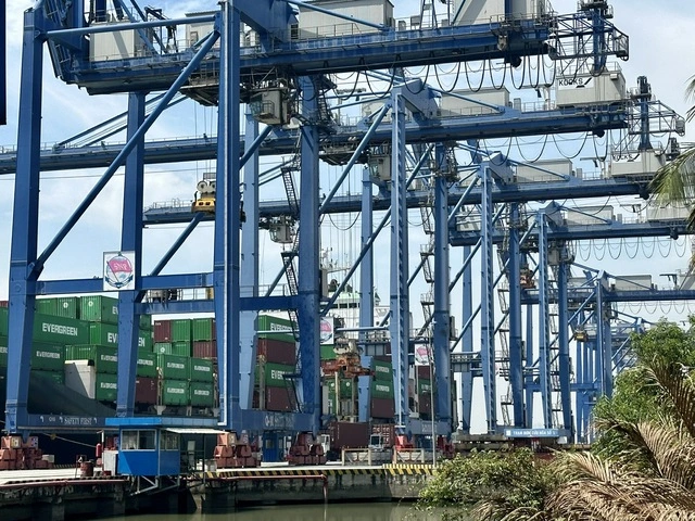 Bộ Công thương cảnh báo nguy cơ tàu hàng bị tấn công ở vùng Biển Đỏ - Ảnh 1